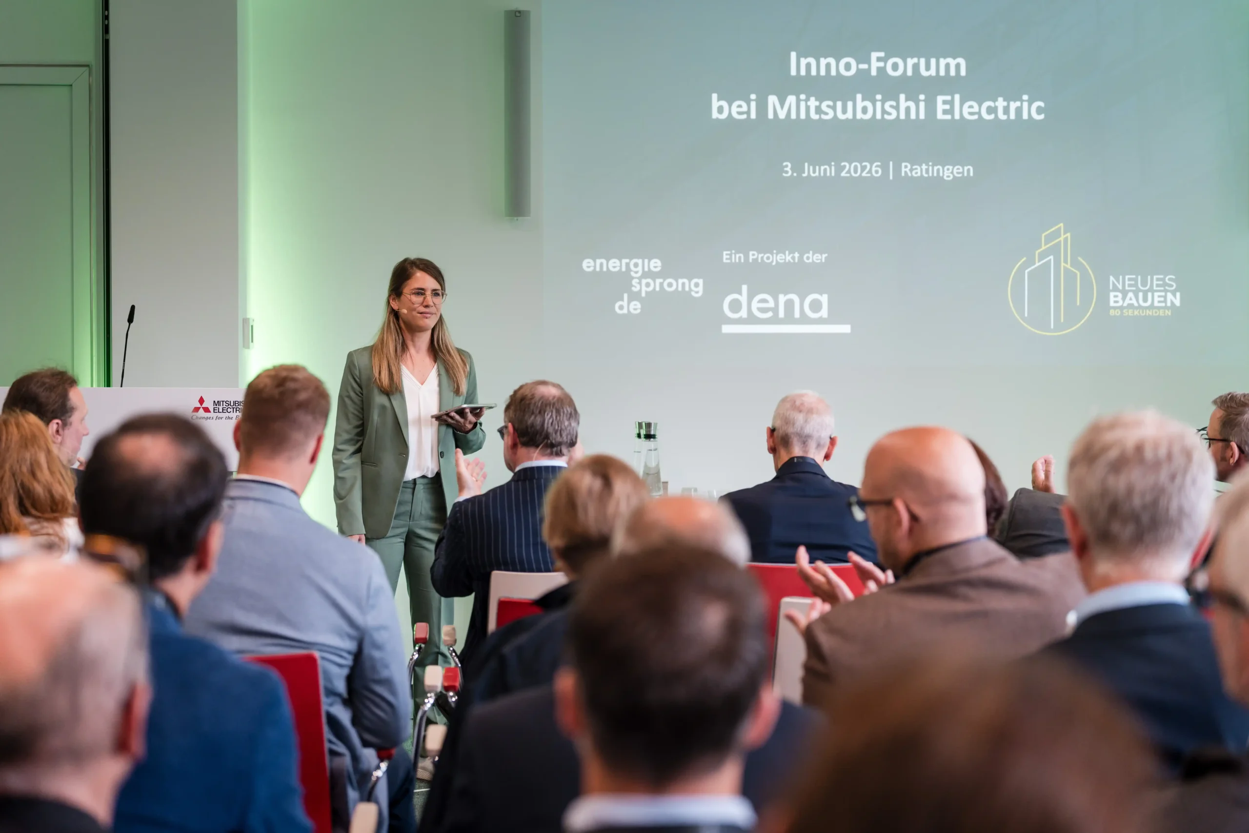 Moderatorin für Bauwirtschaft und Immobilien – Janine Utsch moderiert auf dem Inno Forum Ratingen