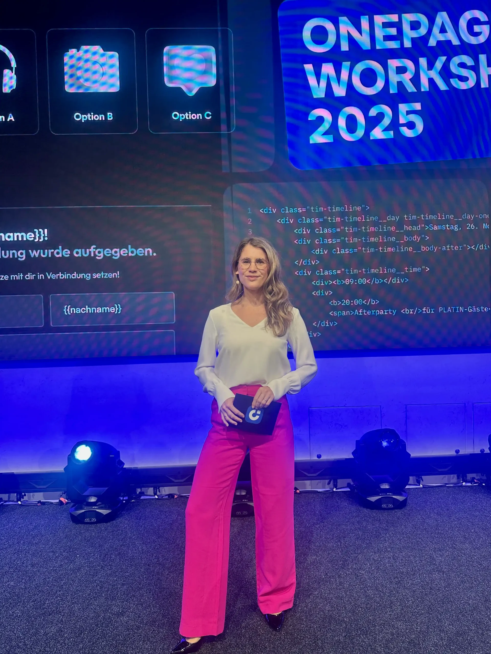 Janine Utsch bei der Moderation eines Workshops in Frankfurt